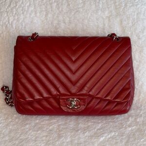 CHANEL Red Chevron Lambskin Leather Jumbo Classic Single Flap Shoulder Bag